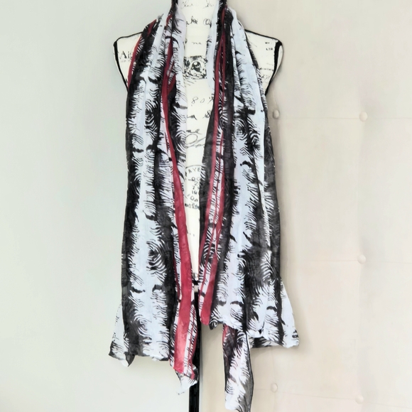 Miley Cyrus/Max Azria Purple & Black Knit Scarf - Plus 4 Lightweight Scarves Lot - Picture 4 of 8